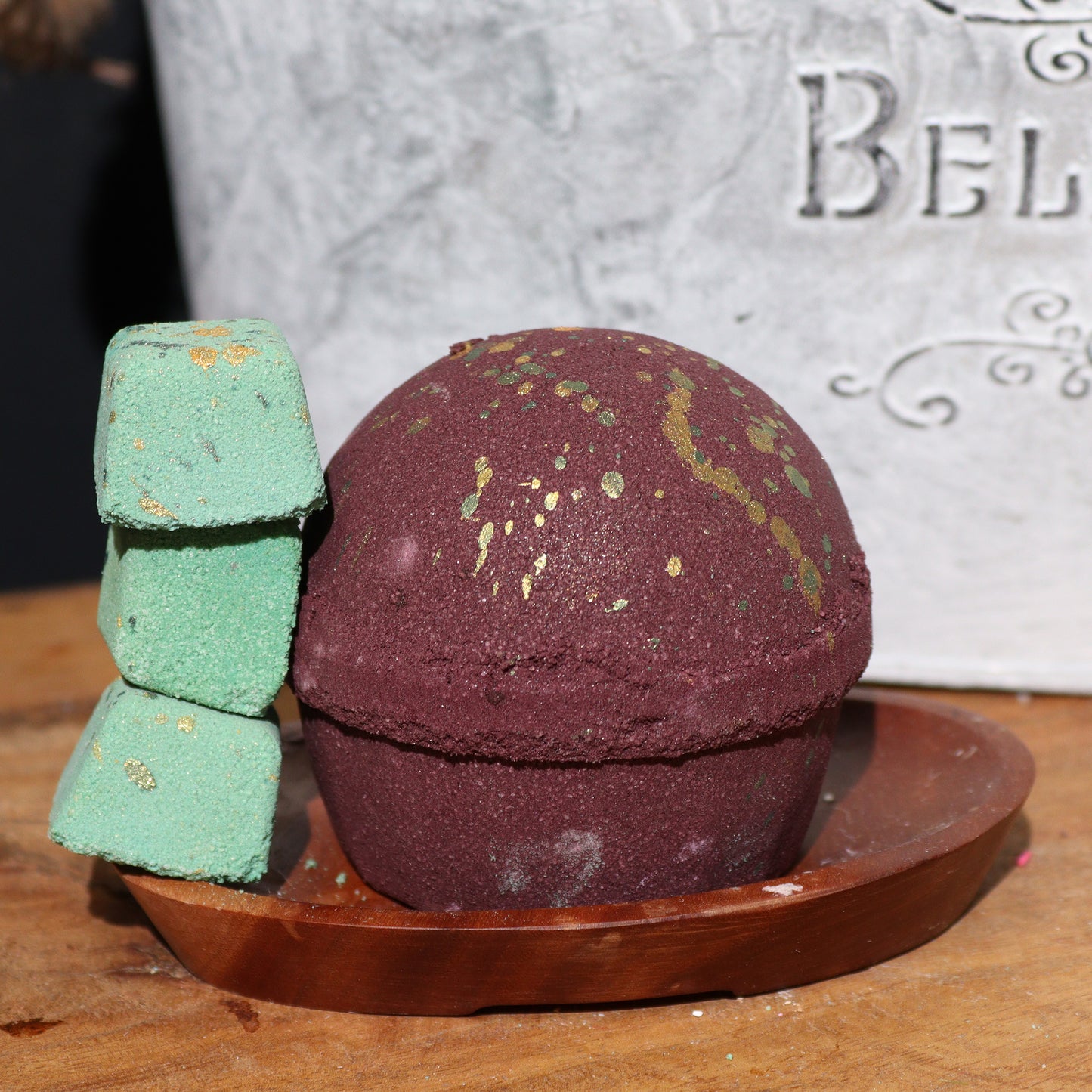 DUBAI BATH BOMB - Oudh Truffle