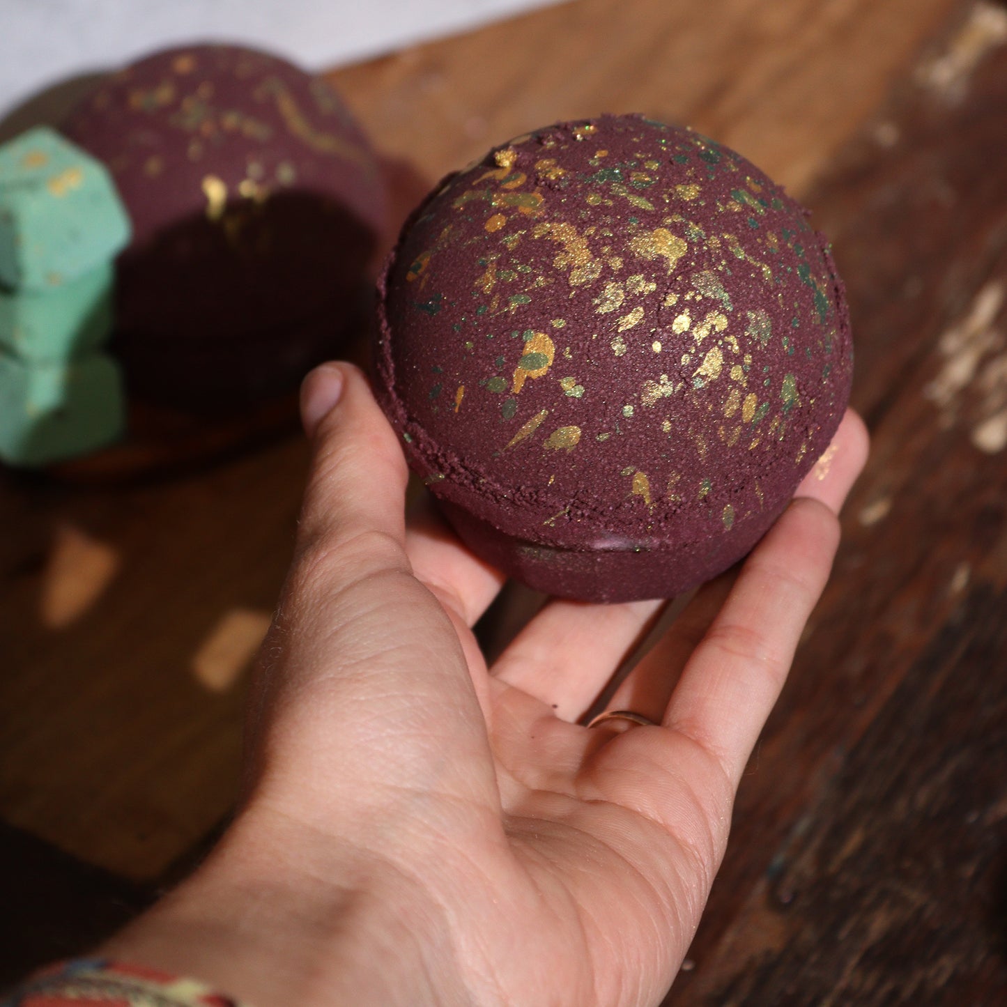 DUBAI BATH BOMB - Oudh Truffle