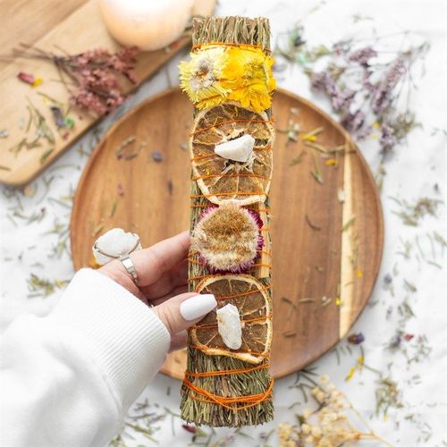 Ritual Wand Smudge Stick with Rosemary, Palo Santo & Quartz
